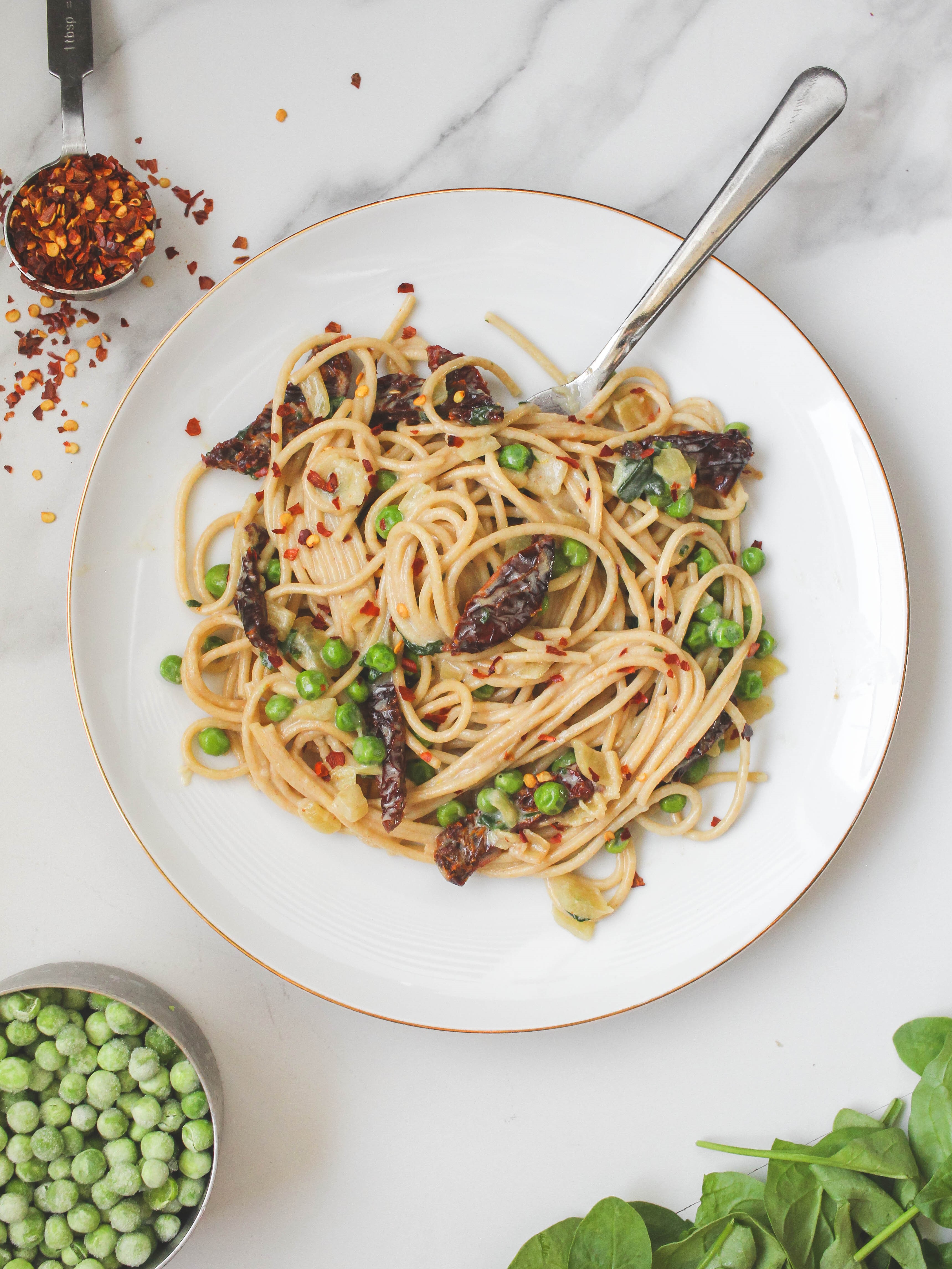 Creamy Plant-Based Garlic Pasta - Pure And Plant-Based